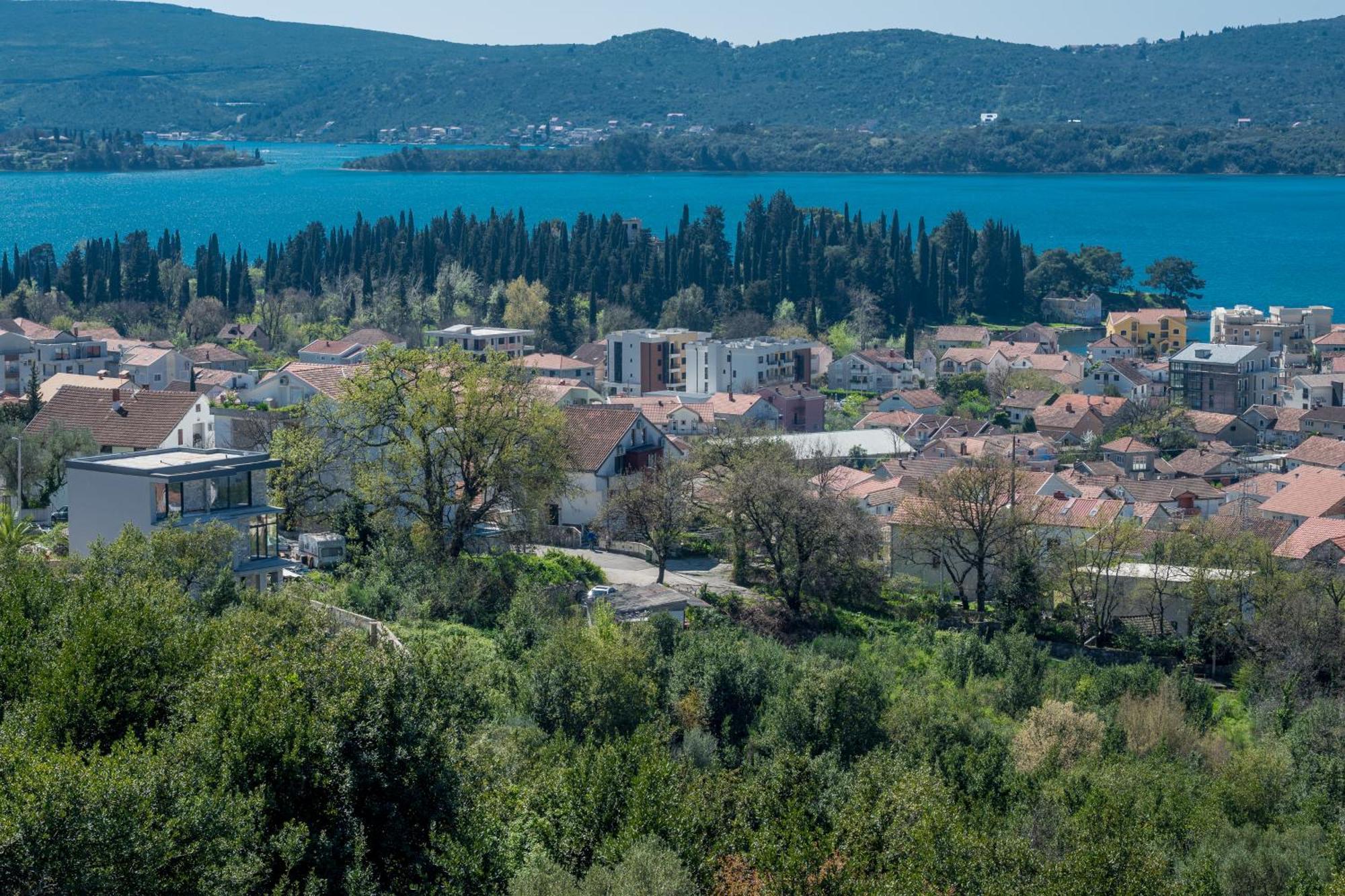 Apartment Lana Tivat Exterior foto